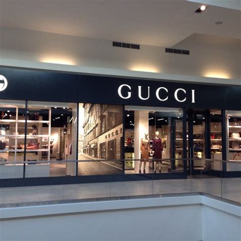 chicago Gucci outlet